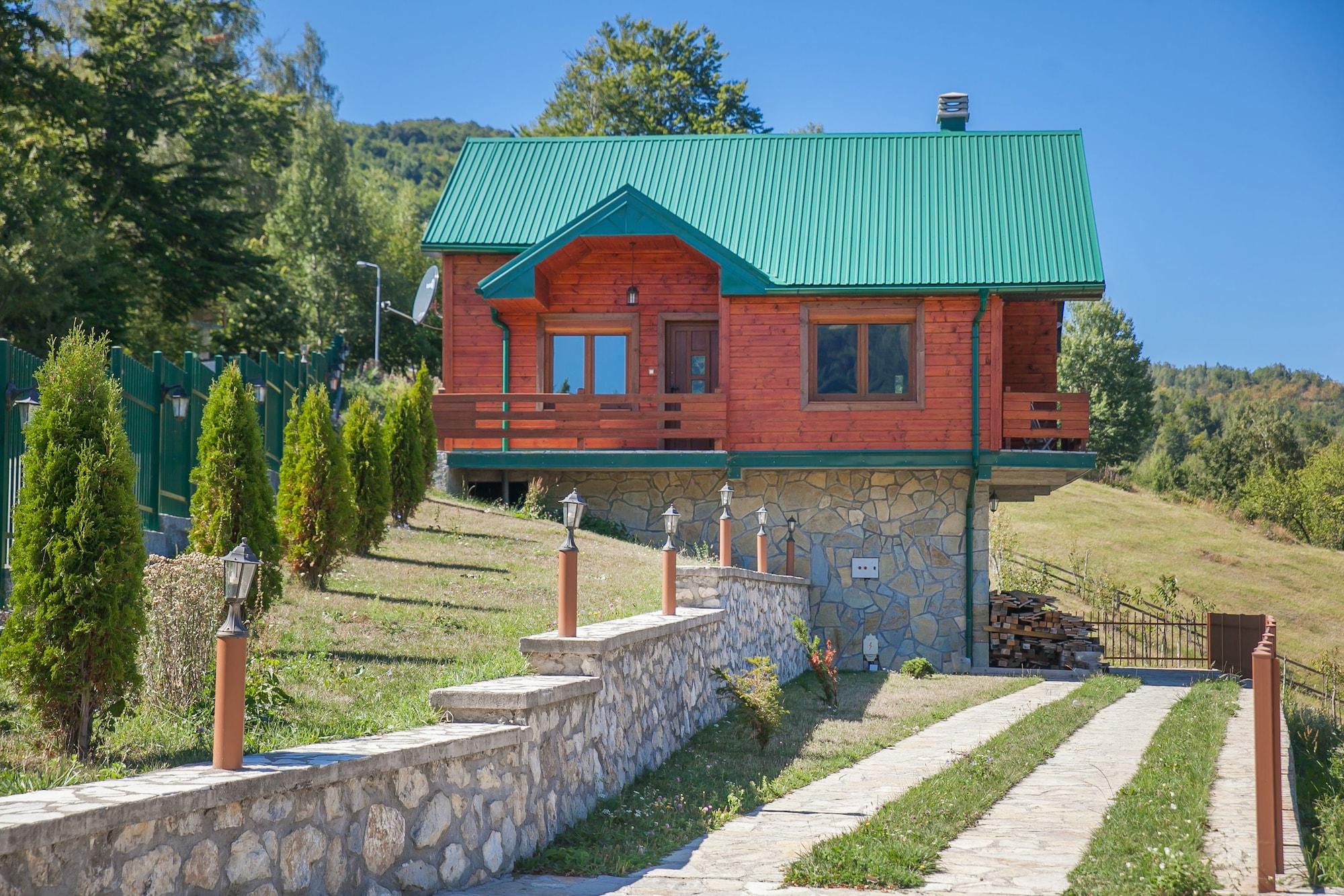 Hotel & Resort Gacka Мойковац Экстерьер фото