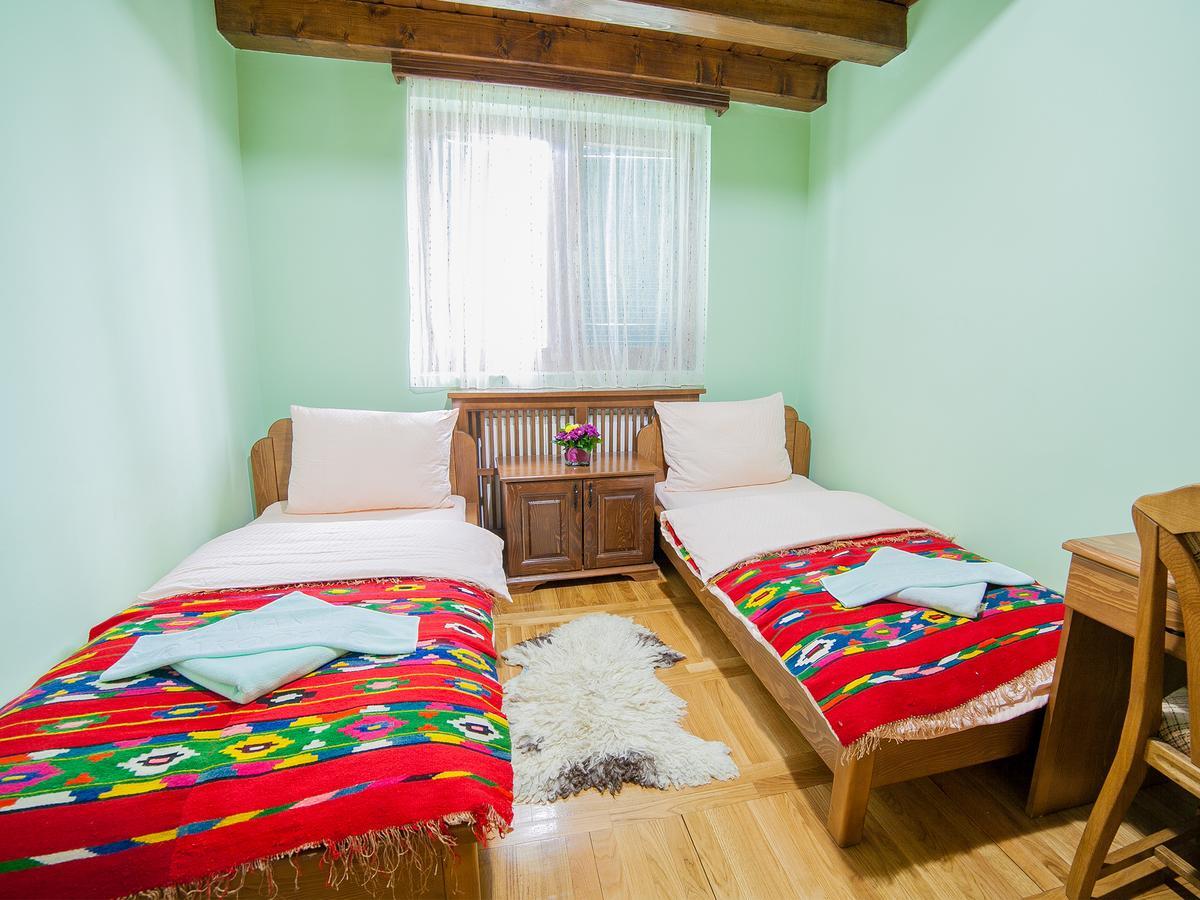Hotel & Resort Gacka Мойковац Экстерьер фото